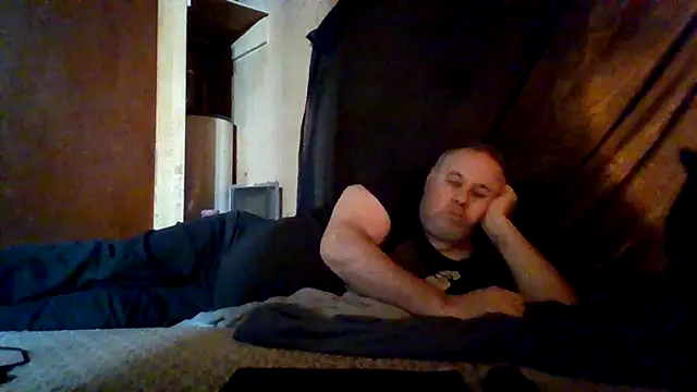 Nightshade7712 online show from 12-22-25, 07:44