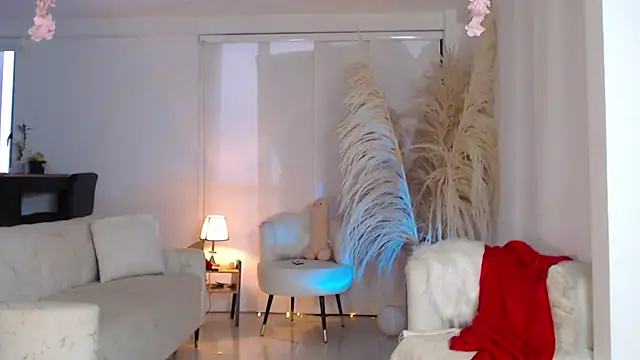 Snapshot of AnikaDragun chatting on 03-04-25, 11:29 AnikaDragun online show from 03-04-25, 11:29