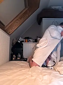 Vekie 007 online show from 11-16-25, 09:20