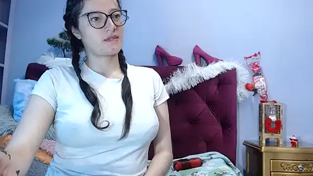 lunazulsj online show from 01-14-25, 05:12