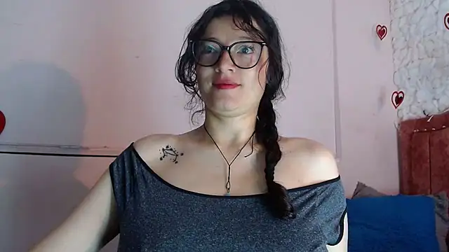 Snapshot of lunazulsj chatting on 03-10-25, 12:59 lunazulsj online show from 03-10-25, 12:59