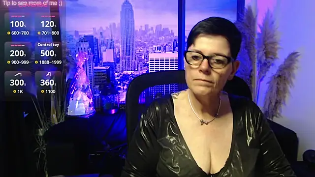Snapshot of ninarandmann chatting on 06-17-26, 05:36 ninarandmann online show from 06-17-26, 05:36