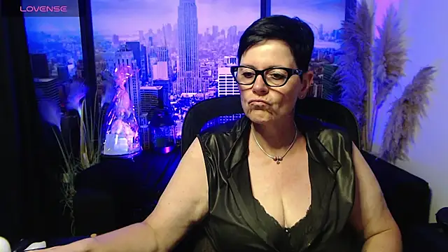 Snapshot of ninarandmann chatting on 06-25-26, 04:55 ninarandmann online show from 06-25-26, 04:55