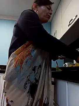 Natasha milf   online show from 02-15-25, 03:28