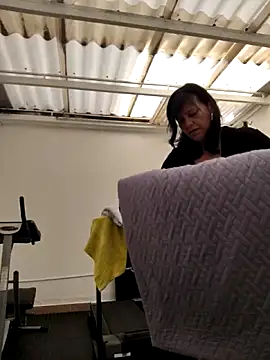 Natasha milf   online show from 10-15-25, 12:38