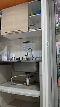 Snapshot of Natasha_milf__ chatting on 12-17-25, 12:44 Natasha milf online show from 12-17-25, 12:44