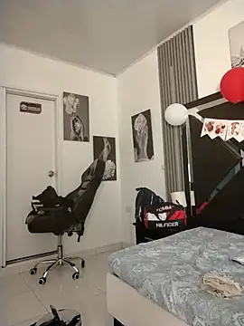 Snapshot of Natasha_milf__ chatting on 02-22-26, 12:34 Natasha milf online show from 02-22-26, 12:34