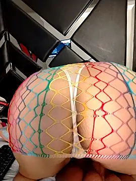 Natasha milf   online show from 04-16-26, 09:39