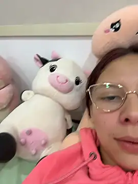 Snapshot of Bonniepark chatting on 01-07-26, 04:04 Bonniepark online show from 01-07-26, 04:04