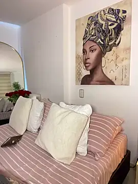  laura 02 online show from 01-31-25, 07:29