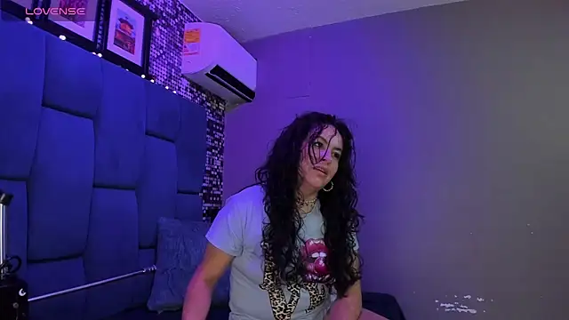 hanny milf online show from 11-20-25, 11:32