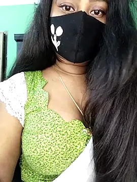 Idhika Paul online show from 03-31-26, 11:49