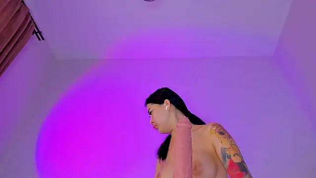 maakimo online show from 04-18-26, 03:21