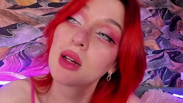 Snapshot of CrystalRey chatting on 12-30-24, 09:37 CrystalRey online show from 12-30-24, 09:37