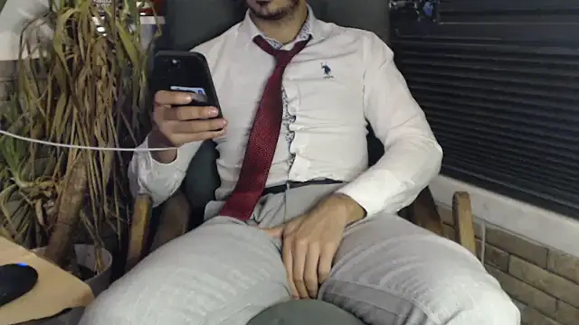 Naughtb0y online show from 02-25-25, 10:39