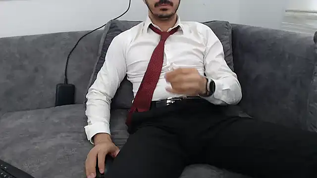 Naughtb0y online show from 05-20-26, 01:06