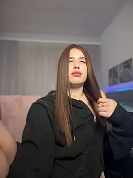 Snapshot of Milkissss chatting on 01-27-25, 03:47 Milkissss online show from 01-27-25, 03:47