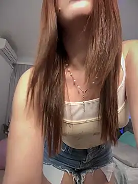 Snapshot of Milkissss chatting on 03-21-25, 06:51 Milkissss online show from 03-21-25, 06:51