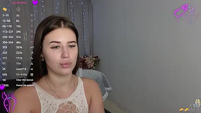 Snapshot of Milkissss chatting on 09-25-25, 08:45 Milkissss online show from 09-25-25, 08:45