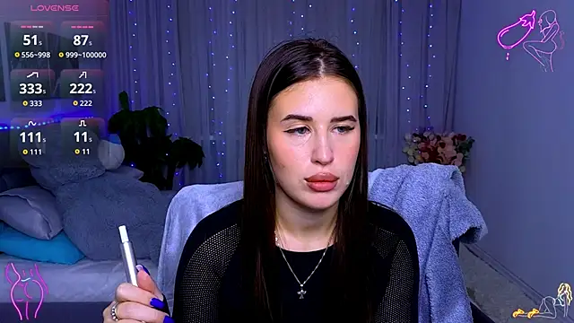 Snapshot of Milkissss chatting on 10-01-25, 07:42 Milkissss online show from 10-01-25, 07:42