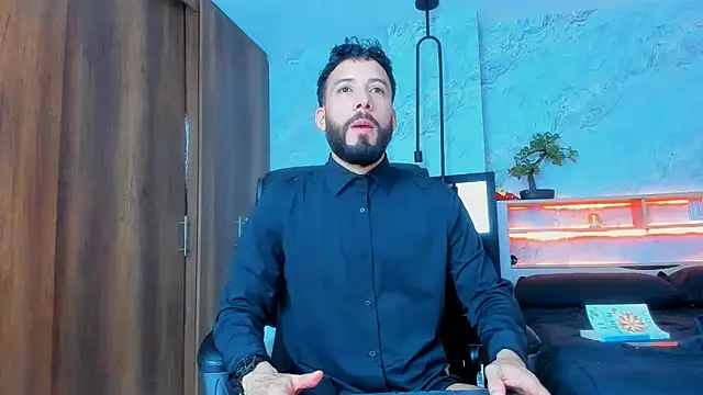 Snapshot of bruno_woods chatting on 02-28-25, 07:03 bruno woods online show from 02-28-25, 07:03