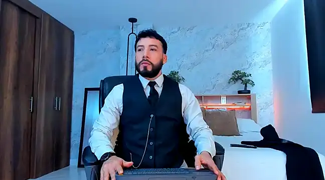 Snapshot of bruno_woods chatting on 03-21-25, 01:12 bruno woods online show from 03-21-25, 01:12