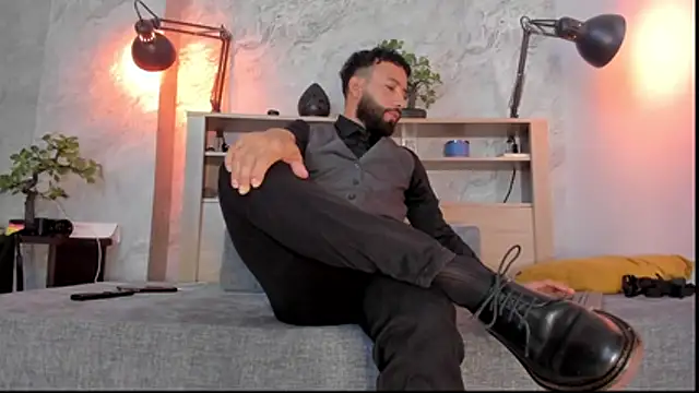 bruno woods online show from 12-16-25, 01:27