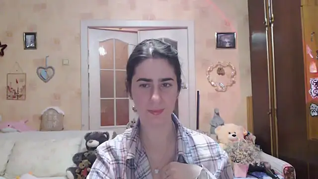 Snapshot of INELIKA chatting on 11-17-25, 08:36 INELIKA online show from 11-17-25, 08:36