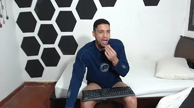 Jhors  Collens online show from 02-06-25, 08:39