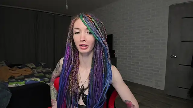 Roxy Silver online show from 01-12-25, 05:44