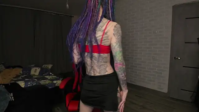 Roxy Silver online show from 01-29-25, 02:40