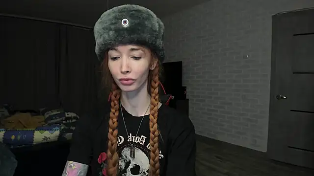 Roxy Silver online show from 02-18-25, 10:14