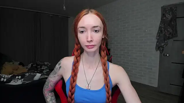 Roxy Silver online show from 10-20-25, 08:53