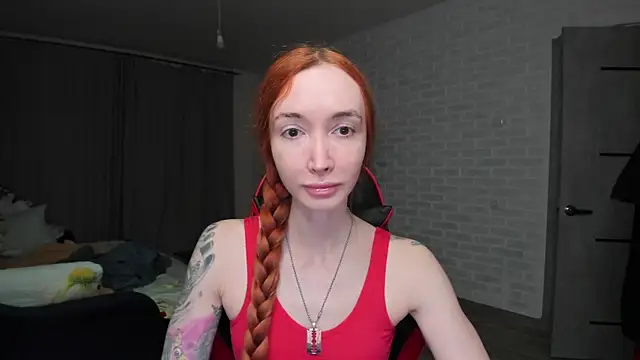 Roxy Silver online show from 12-15-25, 07:18