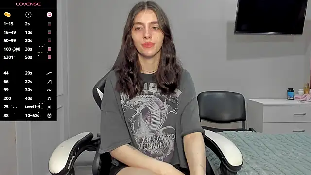 broosnica1 online show from 10-28-25, 09:13