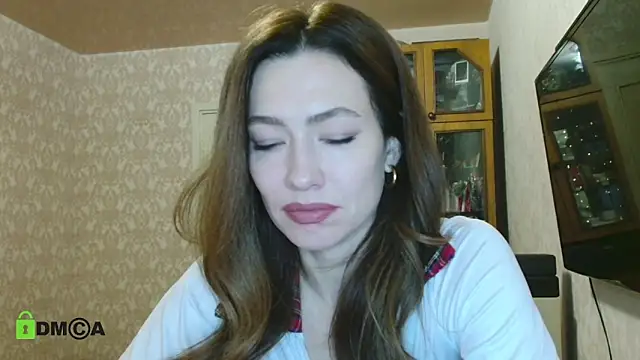 Snapshot of alicia_spicy chatting on 12-28-24, 04:30 alicia spicy online show from 12-28-24, 04:30