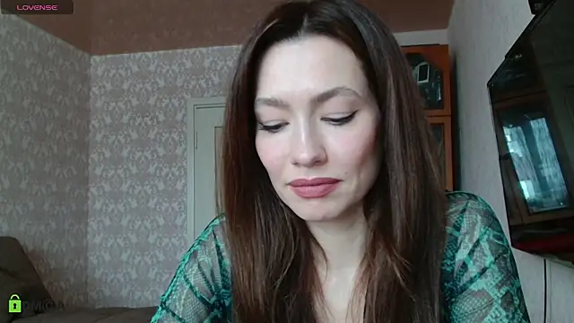 Snapshot of alicia_spicy chatting on 03-15-25, 04:13 alicia spicy online show from 03-15-25, 04:13