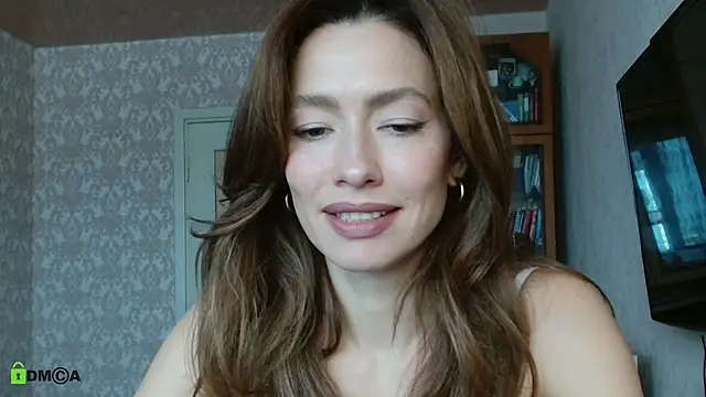 Snapshot of alicia_spicy chatting on 11-12-25, 06:14 alicia spicy online show from 11-12-25, 06:14