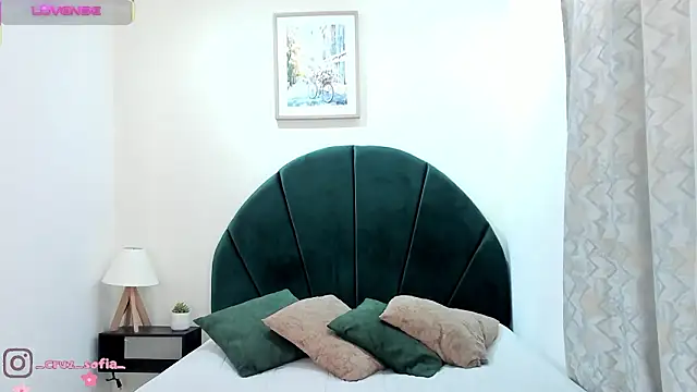  AlejaCruz  online show from 02-09-26, 05:28