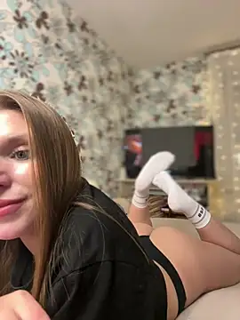 Snapshot of adel_secret chatting on 02-14-25, 09:53 adel secret online show from 02-14-25, 09:53