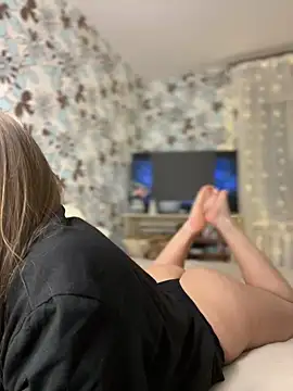 Snapshot of adel_secret chatting on 02-20-25, 07:41 adel secret online show from 02-20-25, 07:41