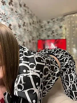 adel secret online show from 02-24-25, 08:36