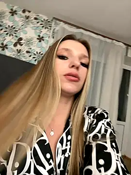 Snapshot of adel_secret chatting on 09-26-25, 07:40 adel secret online show from 09-26-25, 07:40