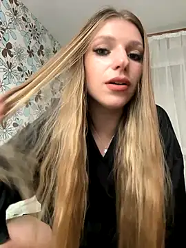 Snapshot of adel_secret chatting on 10-25-25, 08:03 adel secret online show from 10-25-25, 08:03