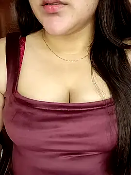 Snapshot of AK---47 chatting on 12-26-24, 03:20 AK---47 online show from 12-26-24, 03:20