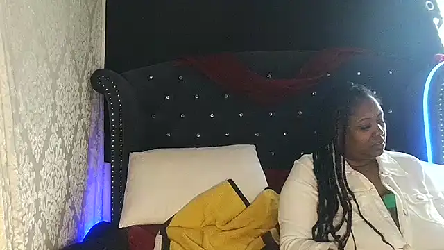 msyvette1970xh online show from 12-06-24, 04:06