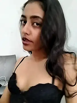 cleopatra-phaedra online show from 10-27-25, 11:25