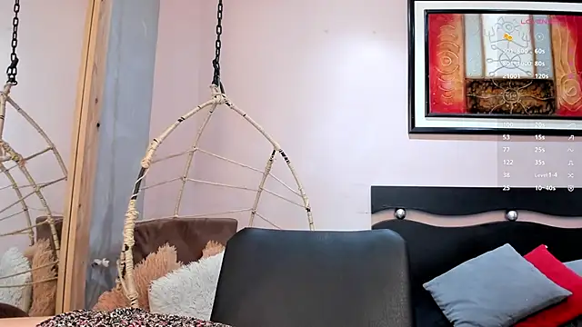 LaraMom  online show from 05-19-26, 07:42