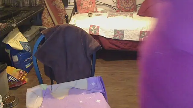 Ireallysquirt online show from 06-17-26, 04:48