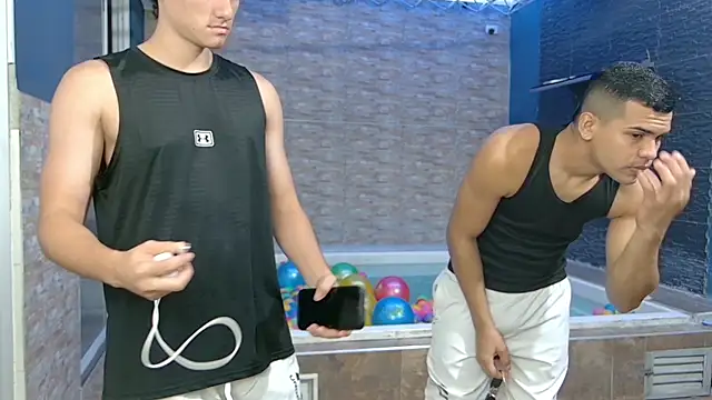 Snapshot of Boysgang_sex chatting on 10-21-25, 11:33 Boysgang sex online show from 10-21-25, 11:33